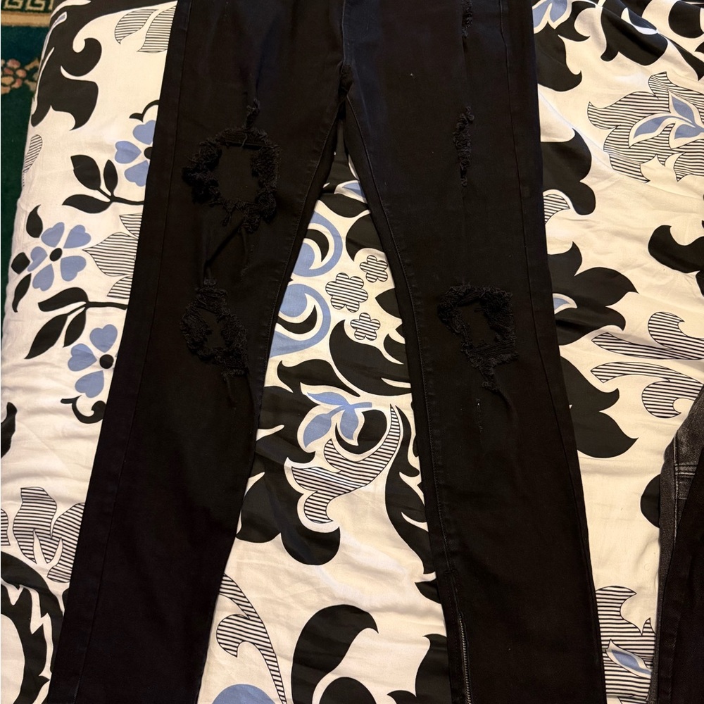 Fashion Nova Midnight Black Ripped Skinny Jeans